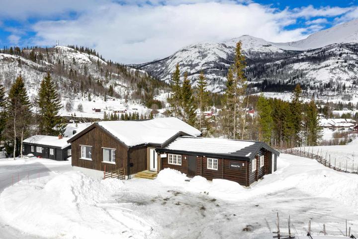 Hemsedal Skisenter – PRIVAT’N – 10 soveværelser, 26 senge, 260m2 – Storhytter Hemsedal Skisenter (1/74)