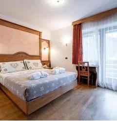 3-værelses lejlighed med balkon – Condominio Val di Fassa (Alba)