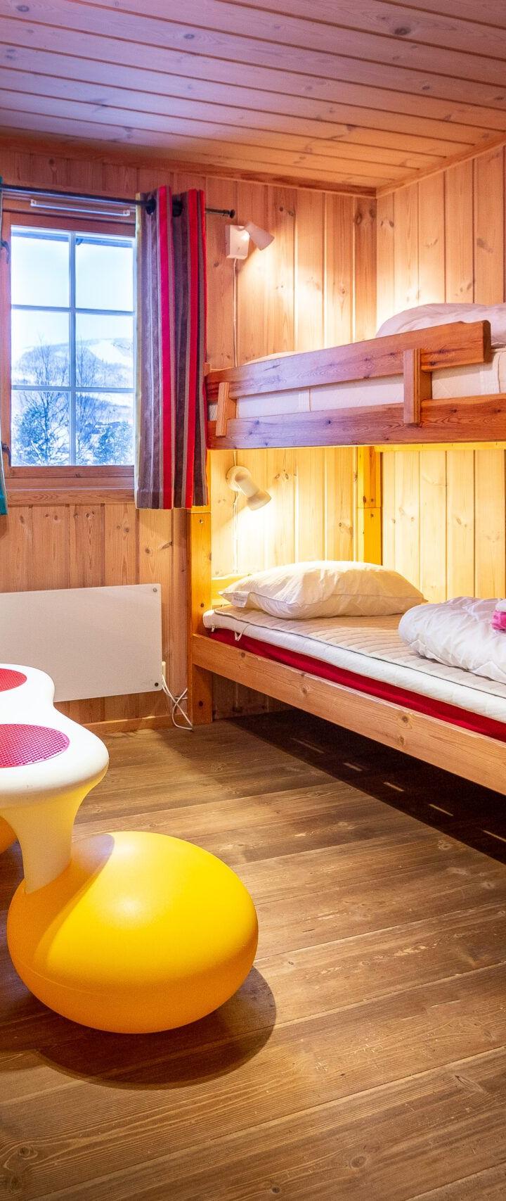 Hytte ”LEGO” max 10 pers. – Geilolia Hyttetun og lejligheder