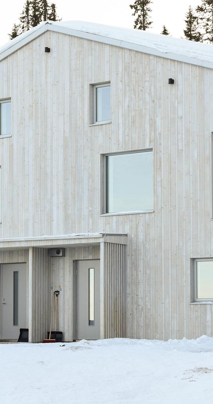 Lindvallen – FROSTSLINGAN 11 B – 3 soveværelser, 12 senge, 120m2 – Fjällhem
