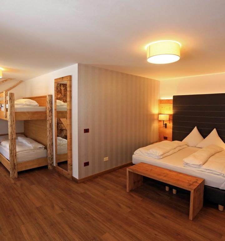 Familieværelse – Hotel Astoria (Canazei)