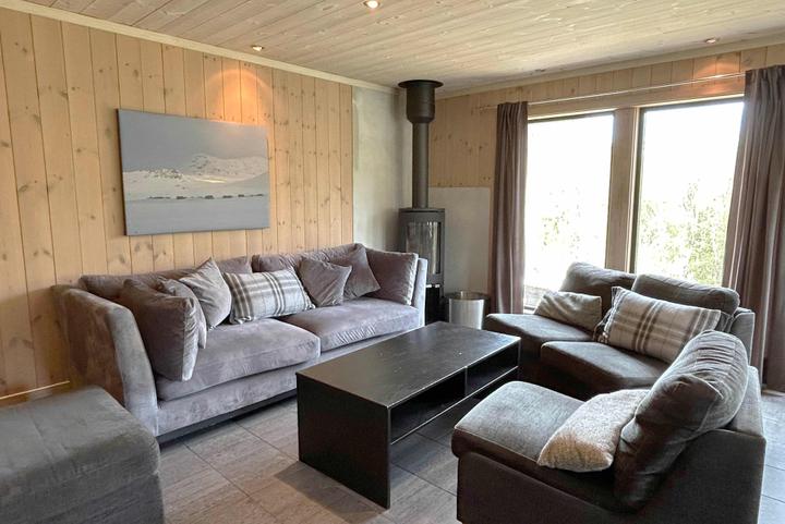 Hemsedal Skisenter – RÅDYRLIA 12 MED SEN UTSJEKK KL 13.00 – 4 soveværelser, 9 senge, 130m2 – Rådyrlia (1/20)