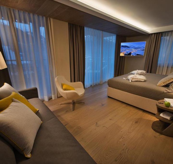 Suite med spabad, sauna og balkon – Baita Montana