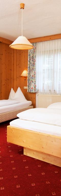 Trippelværelse max 3 pers. – Hotel Grafenwirt