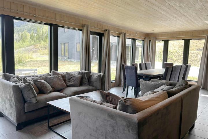 Hemsedal Skisenter – RÅDYRLIA 9 MED SEN UTSJEKK KL 13.00 – 5 soveværelser, 12 senge, 144m2 – Rådyrlia (1/26)