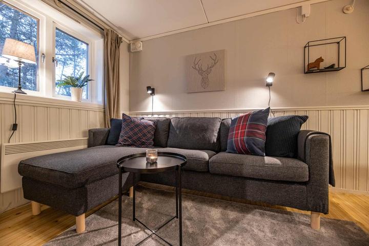 Lindvallen – Nedre Gårdsvägen 1 A , Richard – 2 soveværelser, 6 senge, 52m2 – GrandGårdarna (1/23)