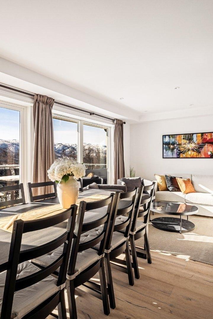 Gullstein Apartment 5 soveværelser og 2 badeværelser, 10 senge – Ustedalen Hotel og Resort