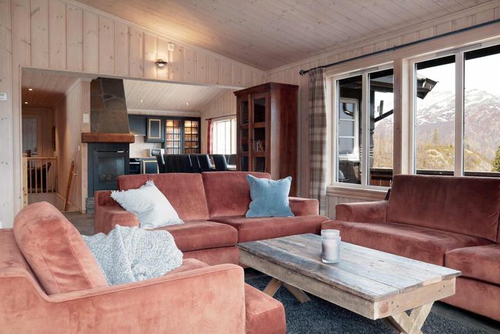 Hemsedal Skisenter – NUTEN 2 – 7 soveværelser, 20 senge, 260m2 – Storhytter Hemsedal Skisenter (1/27)