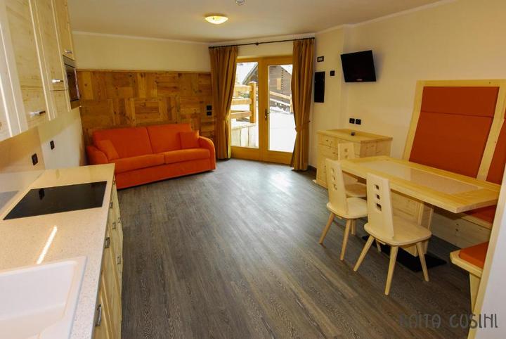 3-værelses deluxe lejlighed med balkon – Baita Cusini (1/5)