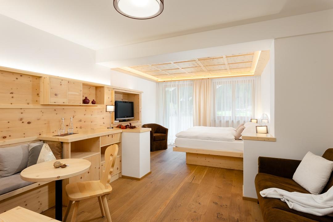 Superior 4-bäddsrum med balkong – Hotell Pareda