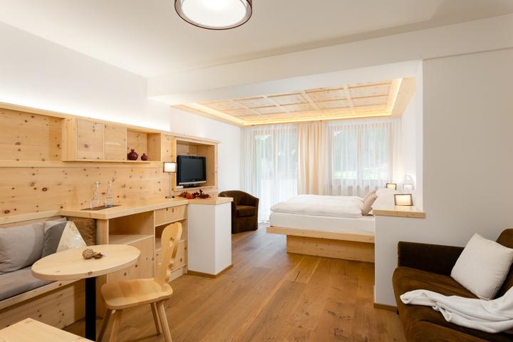 Superior 4-sengsværelse med balkon – Hotel Pareda (1/4)