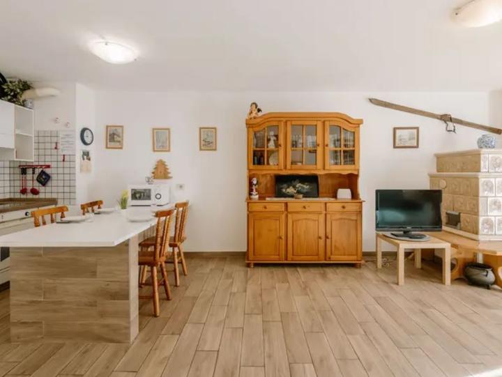 2-værelses lejlighed max 4 pers. – Cesa Lucilla (1/7)