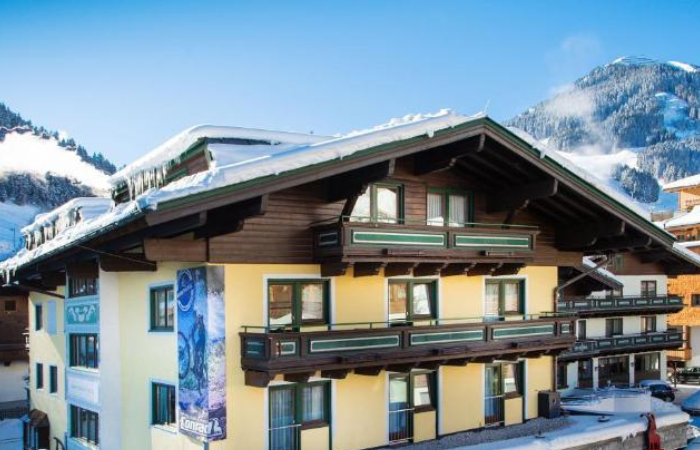 Thinggaards egna hotell. Skidsemester i Alperna