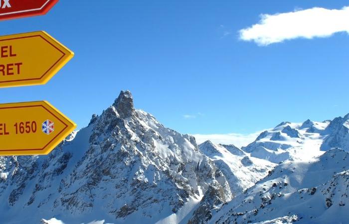 Skiferie i Val Thorens - skilte på bjerg