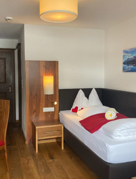 Enkeltværelse Max 1 Pers. – Hotel Gasthof Skirast