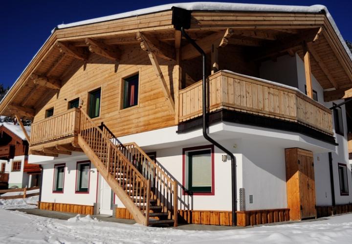 Lejlighed til Max 12 Pers. – Chalet Central