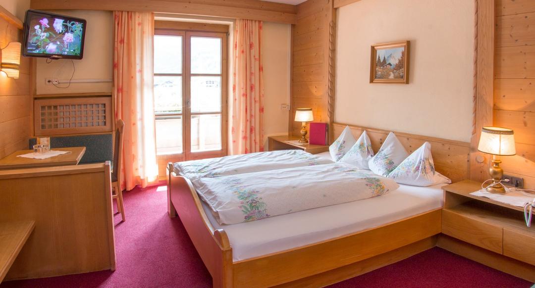 Panoramaværelse Max 3 Pers. – Parkhotel Sölden