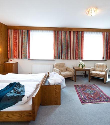 Dobbeltværelse Kat. A – Hotel Deluxe Alpina Obergurgl
