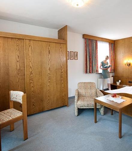 Dobbeltværelse Kat. B – Hotel Deluxe Alpina Obergurgl