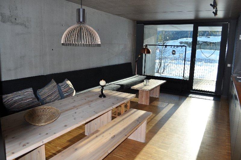Studio H A110 – Studio H A110