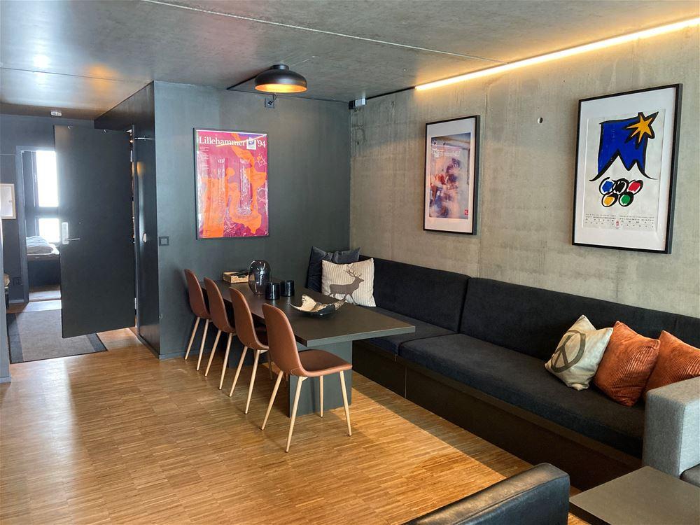 Studio H A302 – Studio H A302