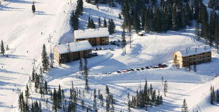 BASE CAMP 121 – Base Camp 121 (1/8)