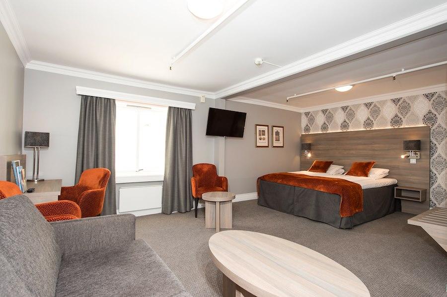 Dr. Holms Hotel