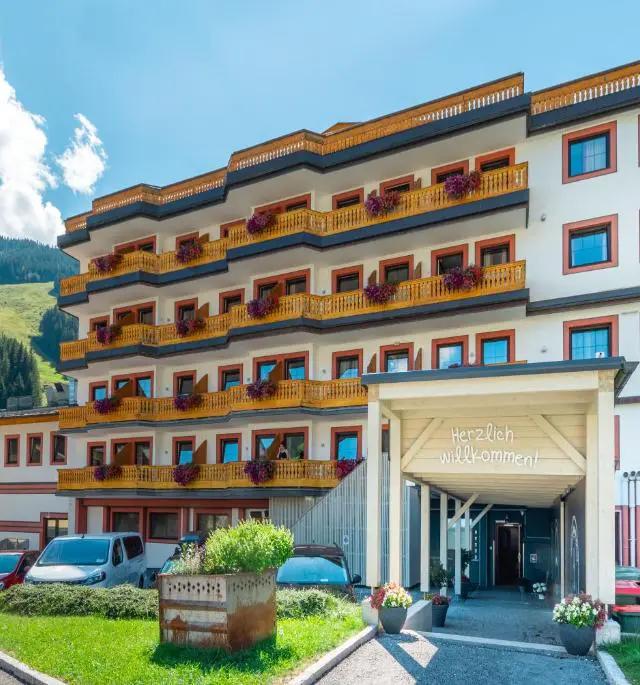 JUFA Alpenhotel Saalbach