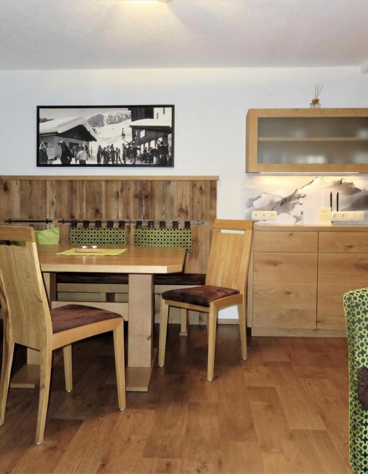 Comfort Two-Bedroom Apartment (1 large bed) - Free WiFi – Haus Buchhammer