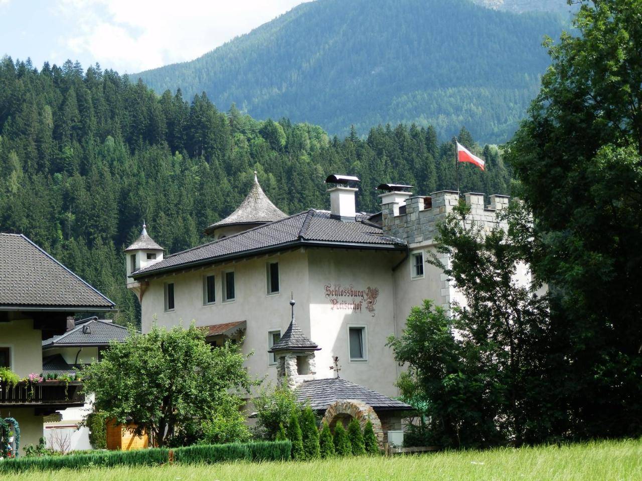 Schloßburg Reiserhof, Zell am Ziller