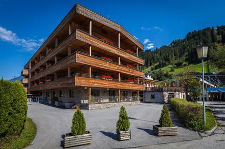 Aktivhotel Tuxerhof – bild 1