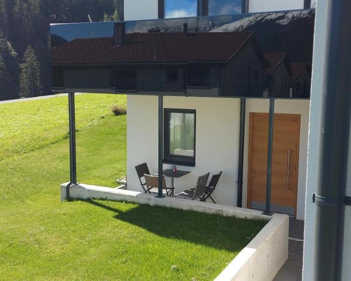 One-Bedroom Apartment (1 large bed) - Free WiFi – Appartement Flopi