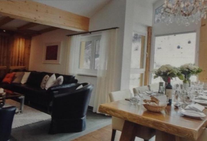 Apartment (2 single beds) - Free WiFi – Maroi