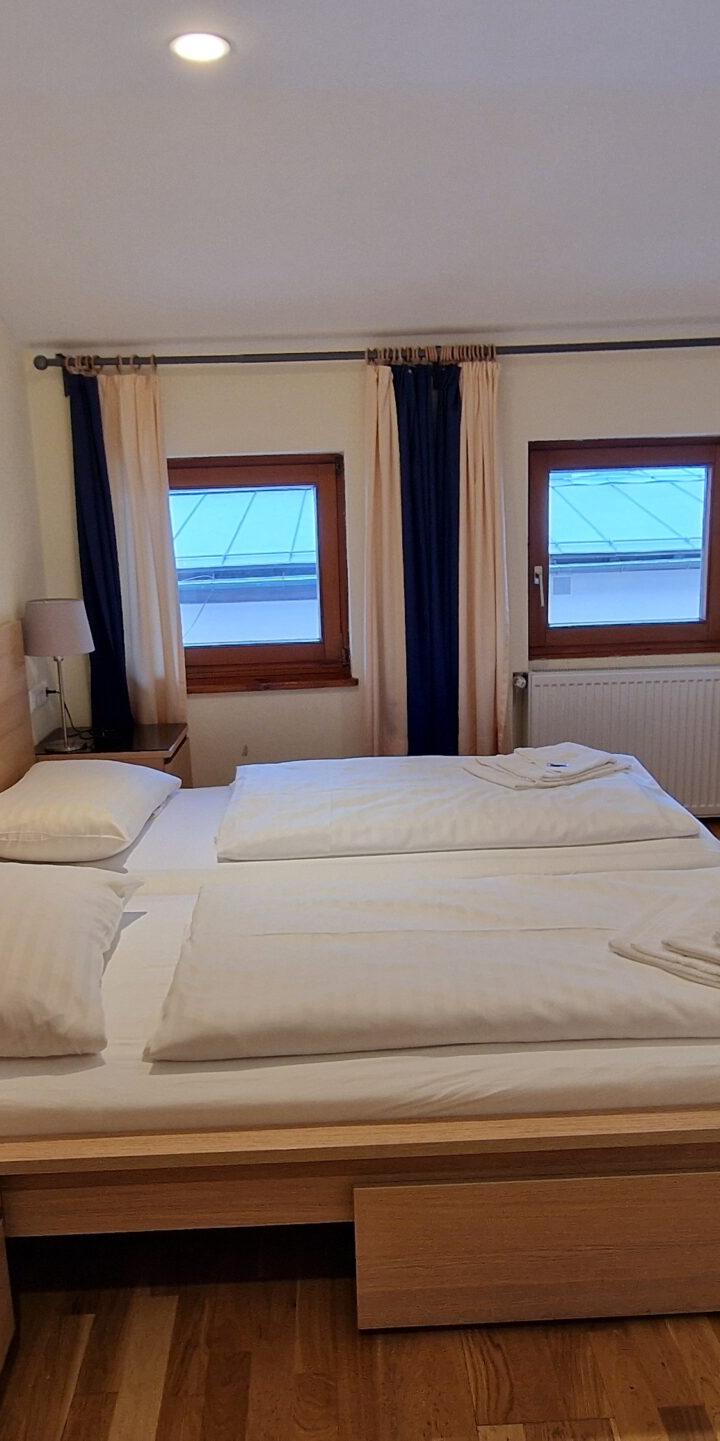 Dobbeltværelse ”Kohlmais u balkon” max 2 pers. – Pension Eder
