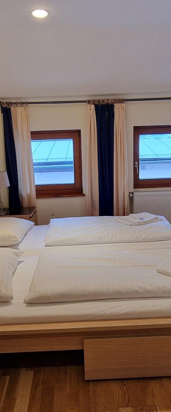Dobbeltværelse ”Kohlmais u balkon” max 2 pers. – Pension Eder