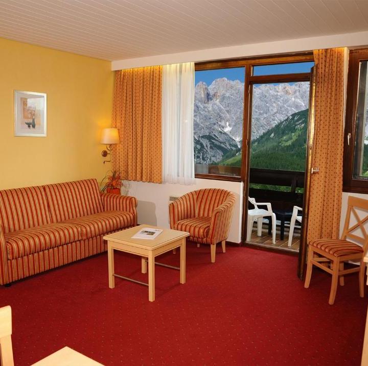 Familieværelse med balkon – Marco Polo Alpina Familien & Sporthotel