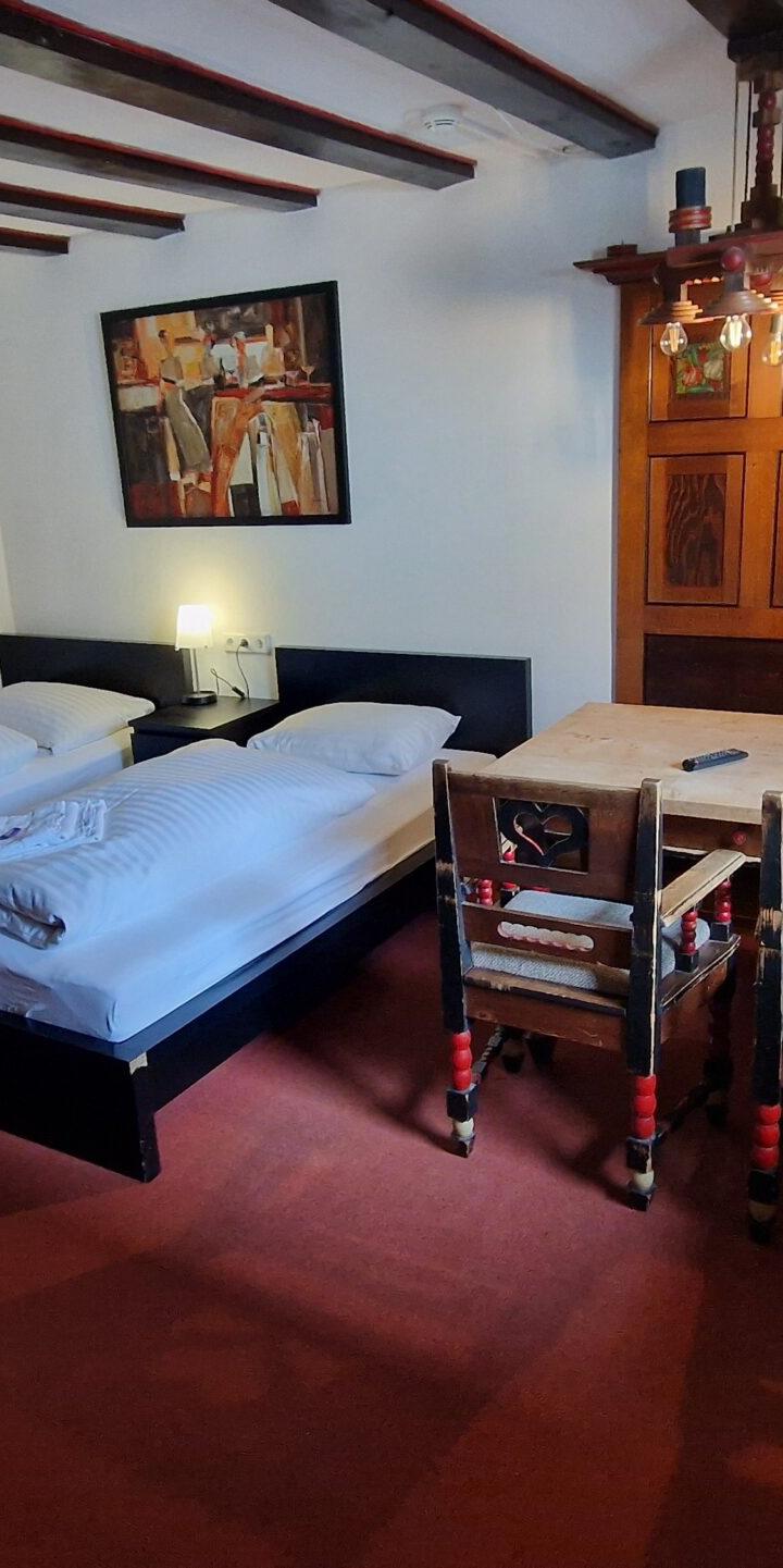 Familieværelse ”Bernkogel Suite nr. 9” max 4 pers. – Pension Eder