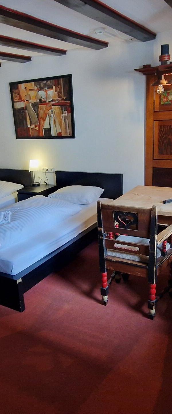 Familieværelse ”Bernkogel Suite nr. 9” max 4 pers. – Pension Eder