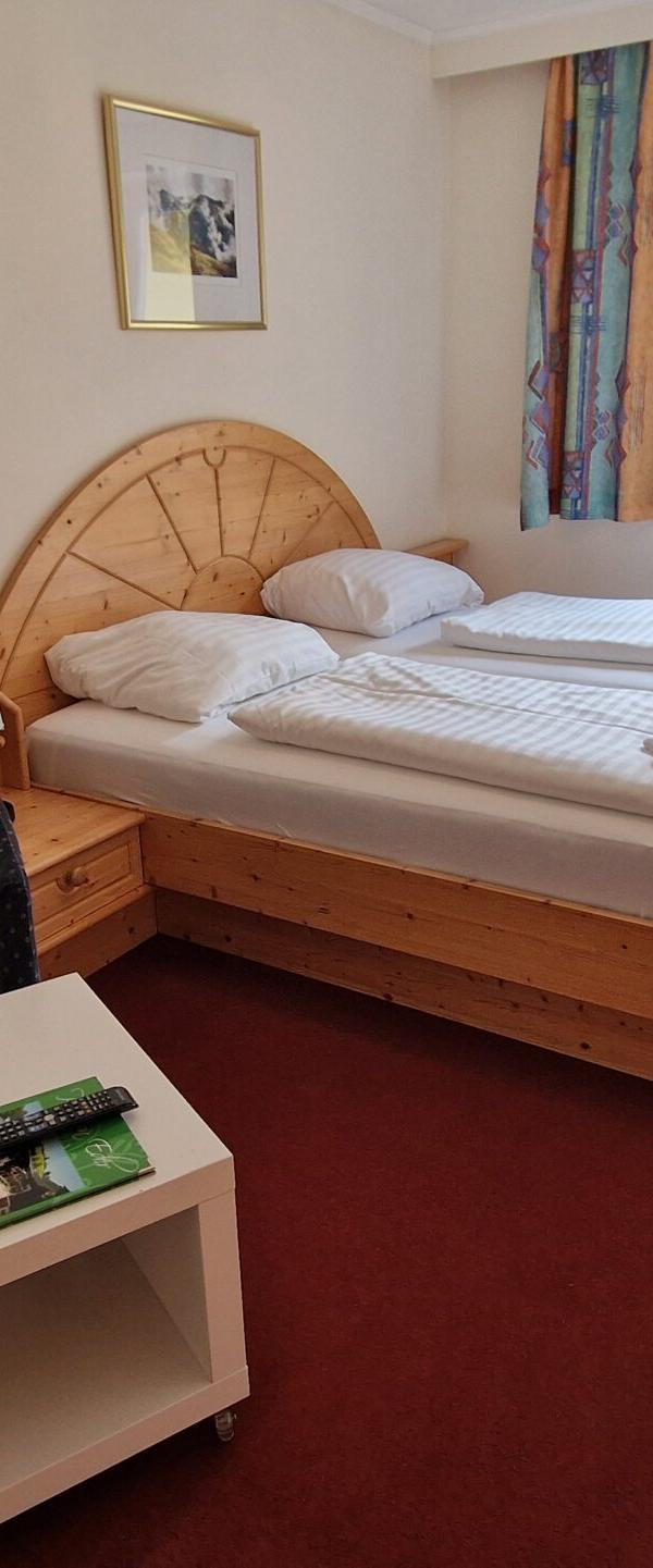 Familieværelse ”Kohlmais Suite nr. 10” max 5 pers. – Pension Eder