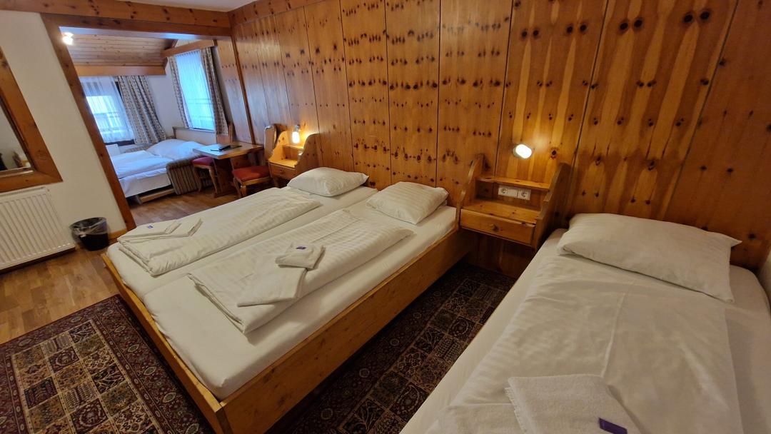 Familieværelse “Bernkogel nr. 12, 30” max 5 pers. – Pension Eder