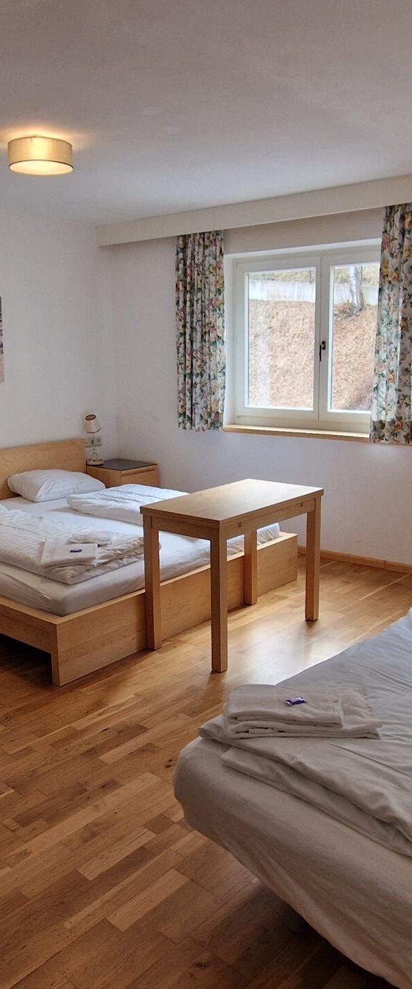 Familieværelse ”Kohlmais Suite nr. 6” max 6 pers. – Pension Eder