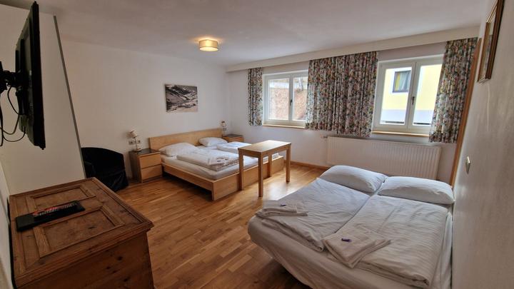 Familieværelse ”Kohlmais Suite nr. 6” max 6 pers. – Pension Eder (1/24)