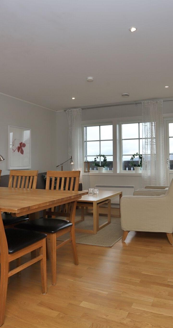 Björnen – Örnen 6:1 – 4 soveværelser, 7 senge, 86m2 – Örnen