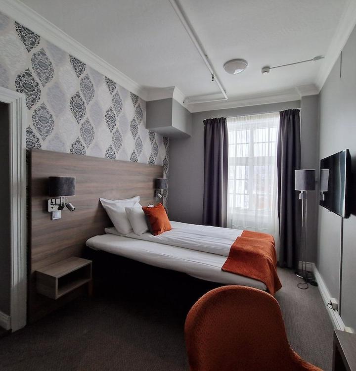 Enkeltværelse m udsigt max 1 pers. – Dr. Holms Hotel