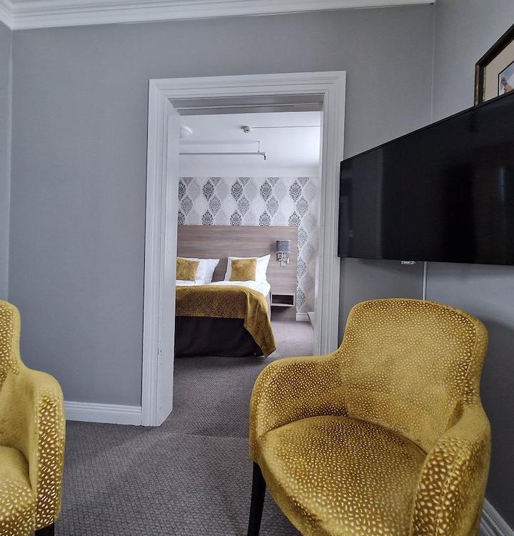 Dobbeltværelse “superior” max 2 pers. – Dr. Holms Hotel