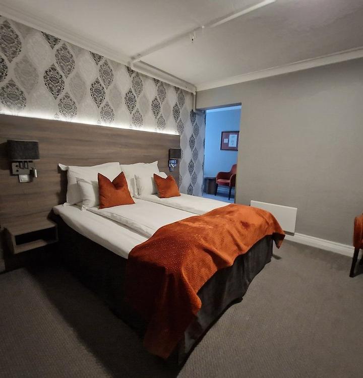 Trippelværelse max 3 pers. – Dr. Holms Hotel