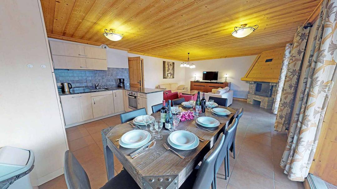 Nr.2: 4-rumslägenhet för 6/8 personer (3 sovrum; 90 m²) – Residence Le Sabot de Vénus - Grand Rue