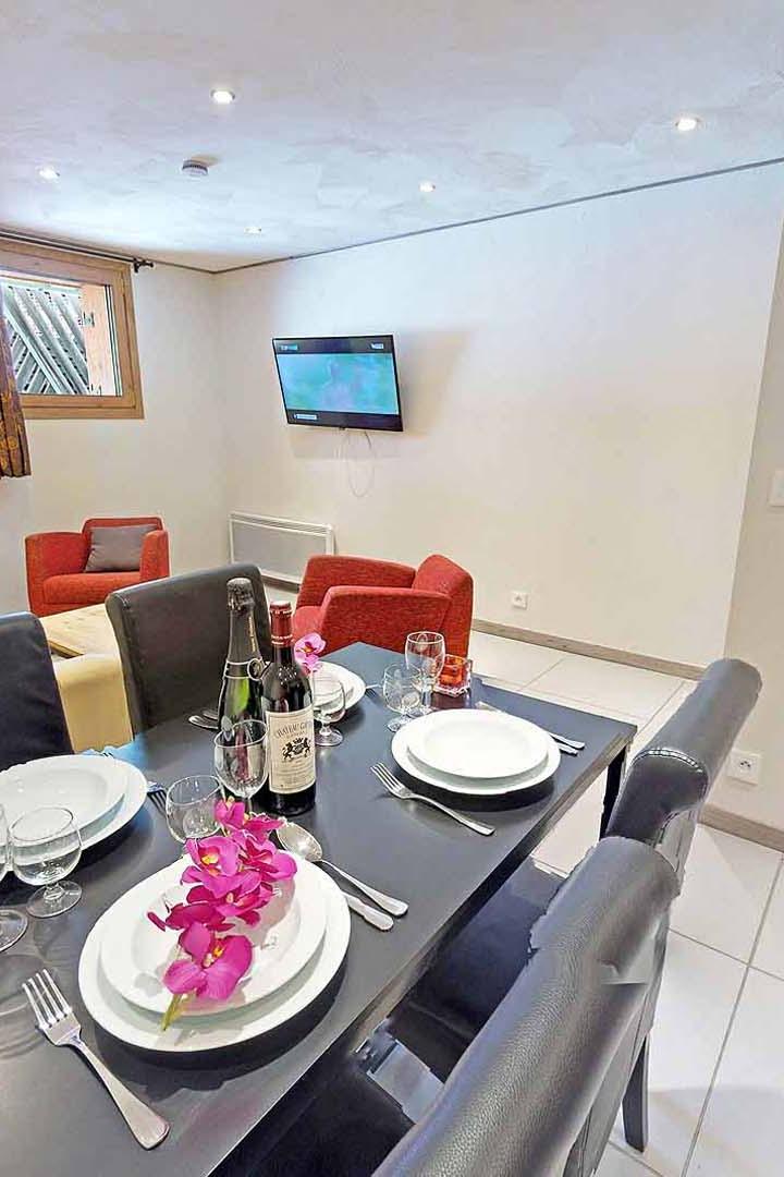 Nr. 13: 2-værelses lejlighed til 2/4 personer (1 soveværelse; 46 m²) – Residence Le Sabot de Vénus – Grand Rue